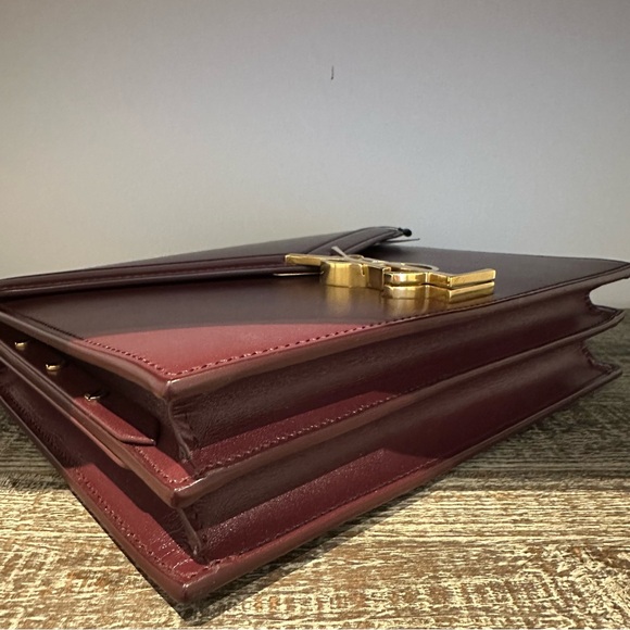 Saint Laurent Medium Cassandra Shoulder Bag - Picture 10 of 14